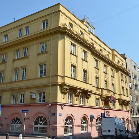 Petar Drapsin Hostel Belgrád Kültér fotó